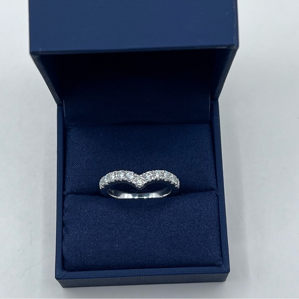 .88 cts VS2 Lab Diamond Chevron Sterling Silver Ring - Picture 3 of 4